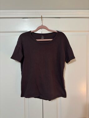 Offline by Aerie Brown T-Shirt Size Small